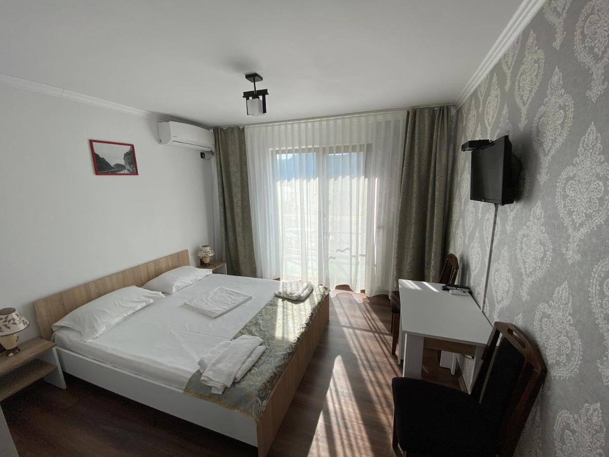 Clisura Dunarii - Pensiunea Casa Creta Liborajdea Ngoại thất bức ảnh